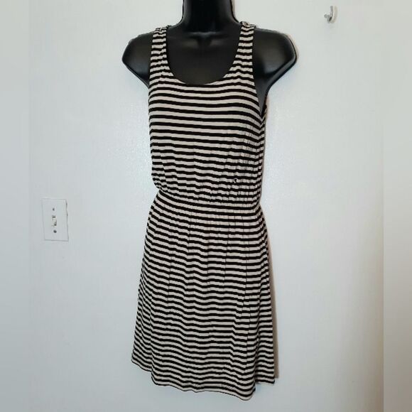 H&M Basic black and white striped dress - Picture 1 of 4